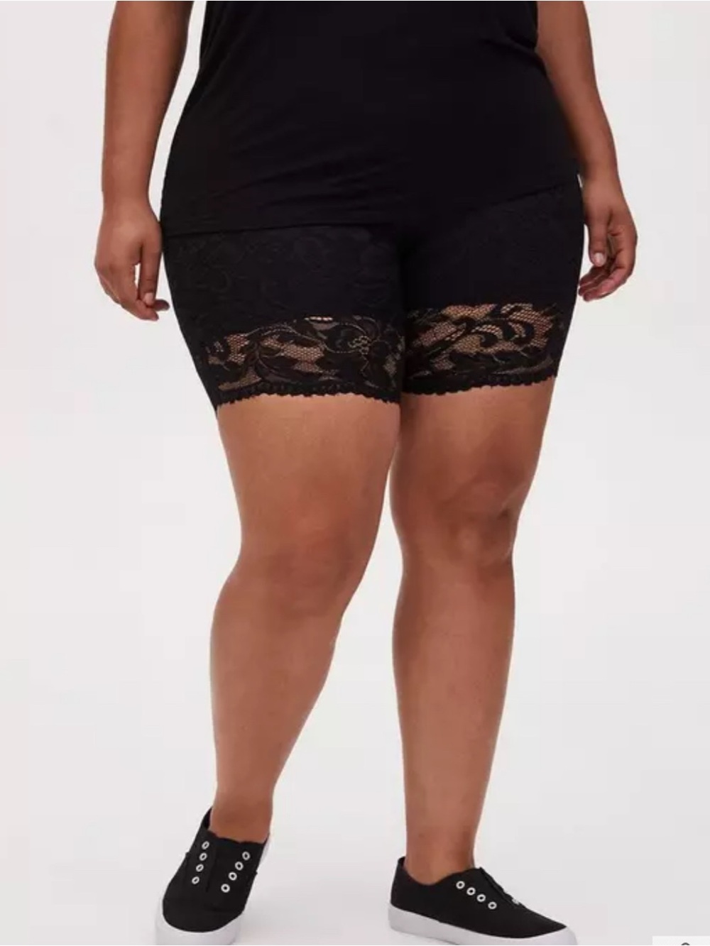 Torrid 4x all over lace/lace overlay bike shorts